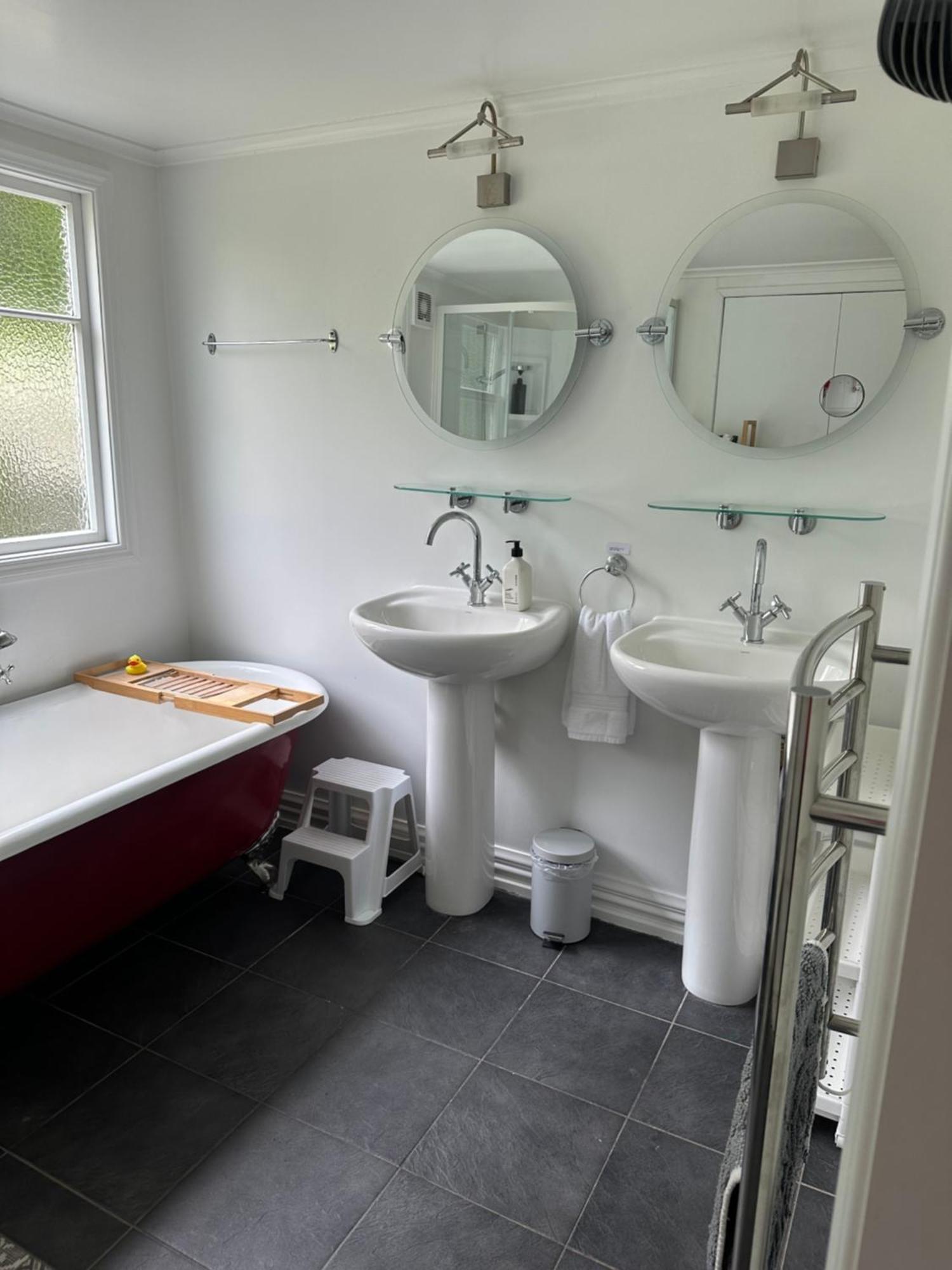 Renwick In The City Nelson, 10Min Walk To City Centre, Full Kitchen, Fast Fibre Wifi, Drive 13Min To Airport, 5Min To Hospital, Quiet Street, Dog Friendly Exteriör bild